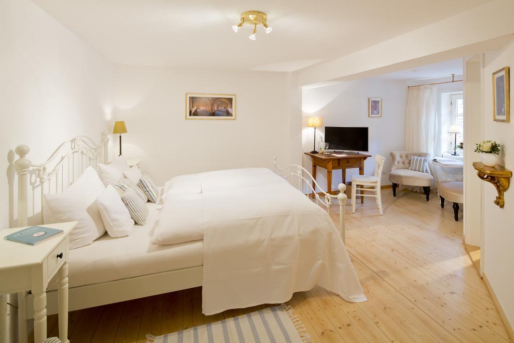Romantik Hotel Landhaus Baerenmuehle Франкенау Номер фото